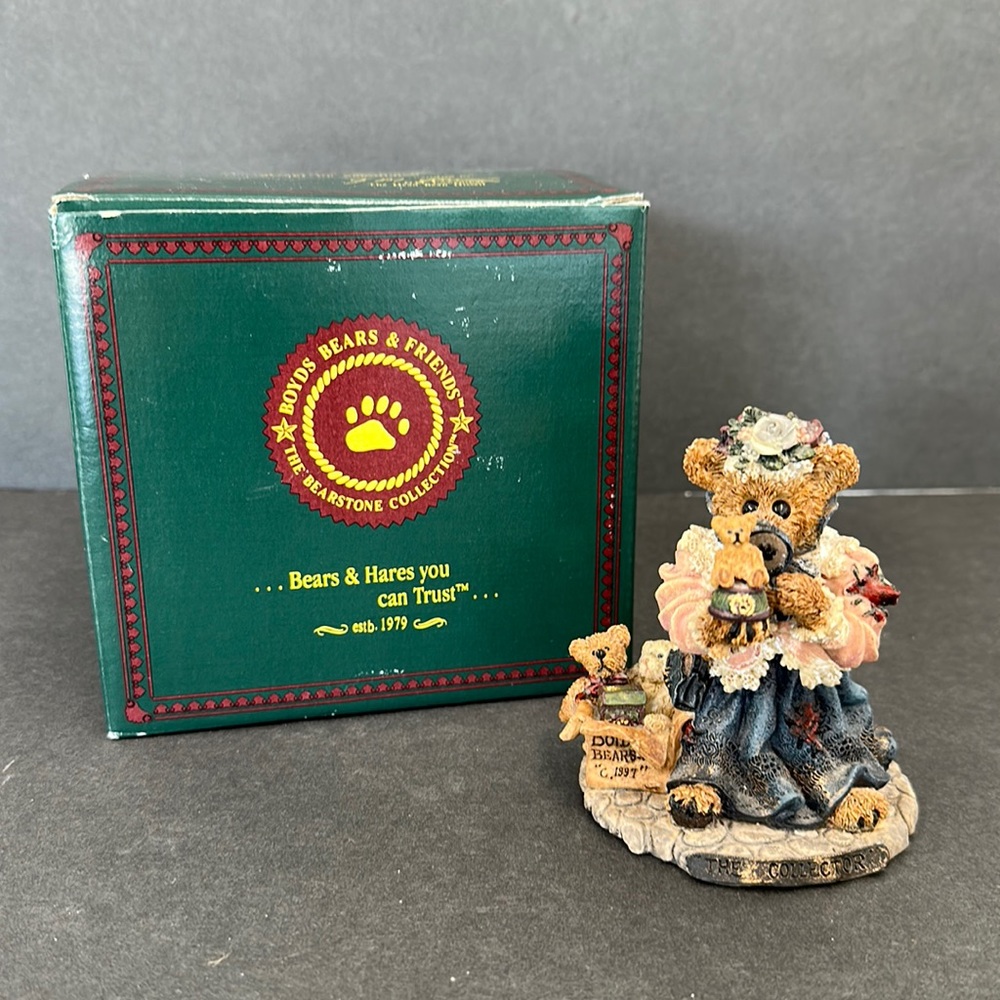 Boyd’s Bears & Friends figurine